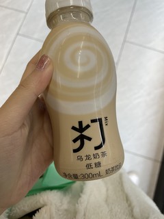 农夫山泉低糖乌龙奶茶