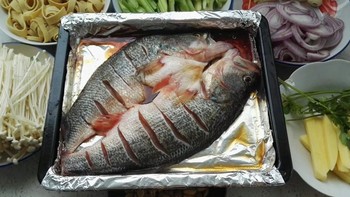 简单的食材做出极致美味 篇五：烤箱烤鱼，不到一半的钱享受烤鱼店的美味