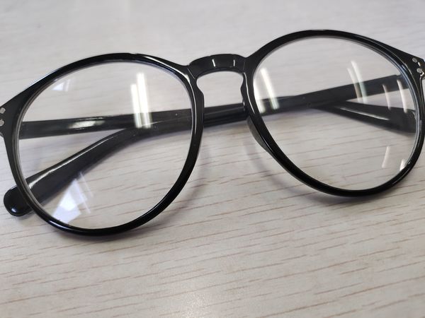 高颜值猫猫眼镜框