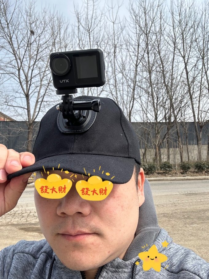 谁能拒绝一个头上长摄像头的男人呢