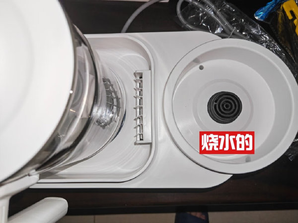 产品功能：可以加热水，水开之后可以进行保