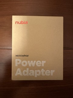 Nubia 大白65w双口氮化镓充电器