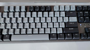 有颜值有实力！上分学习好帮手！杜伽K320W经典机械键盘测评！