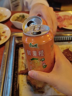 谁没喝过这个橙汁饮料?