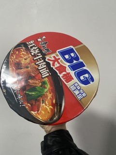 深夜的诱惑，那必须是康师傅红烧牛肉面