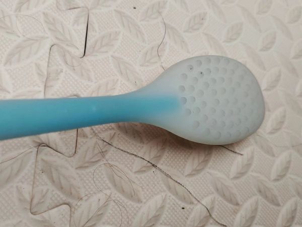 感觉累的时候就用这个敲打按摩器按摩一下