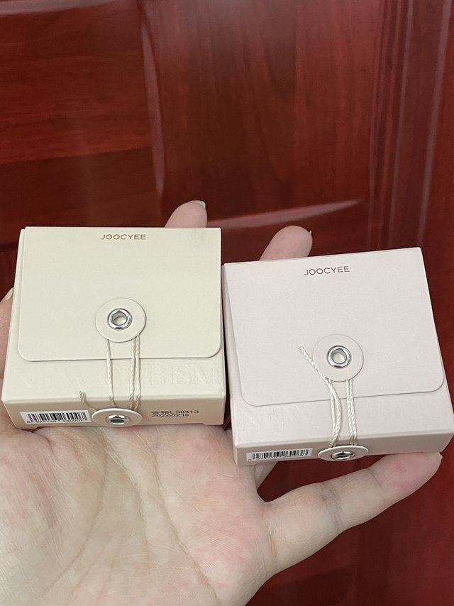 刚拿到的酵色新品腮红