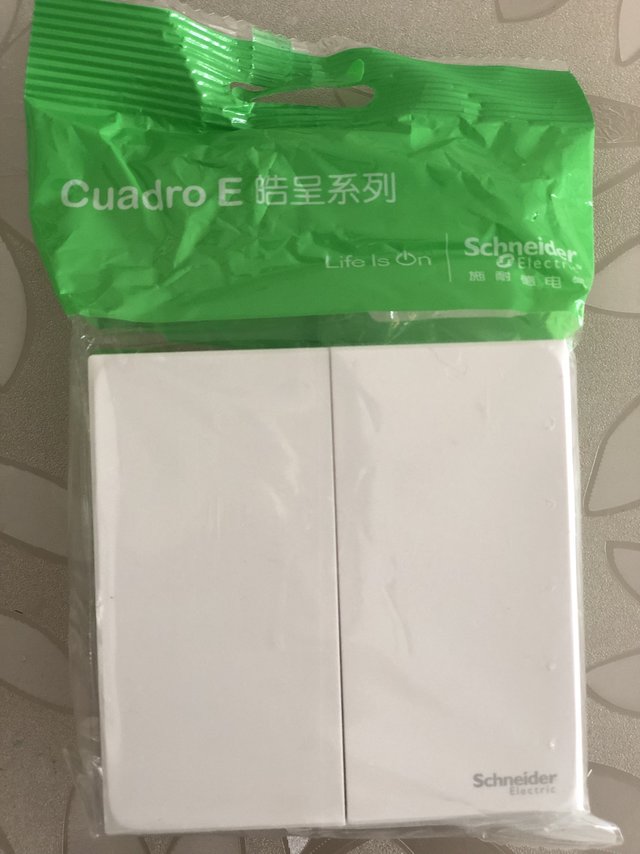 施耐德的开关，品质还是可以的