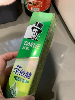 龙井绿茶牙膏