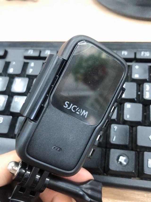 SJCAM C200拇指运动相机