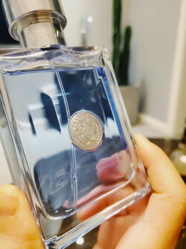 VERSACE/范思哲同名男士木质调淡香水