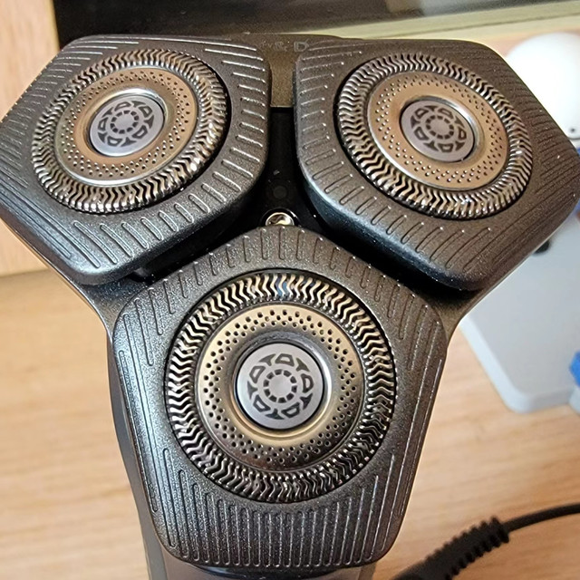 送人的，据说剃的挺干净的，外观也好看