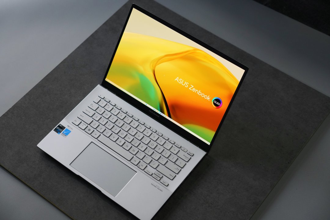 内行评测13代酷睿28koled好屏14英寸轻薄机身丨华硕灵耀142023上手