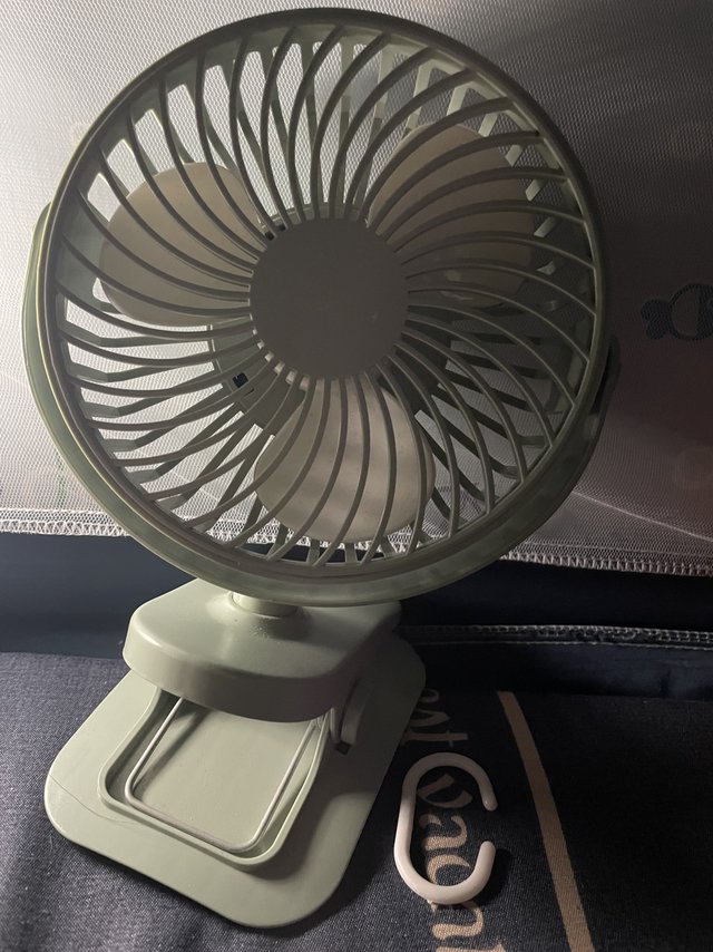 夏天必备移动小风扇