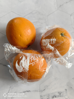减脂期也要补充维C 橙子吃起来
