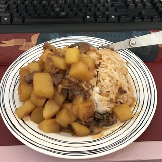 土豆肉酱拌饭真香香