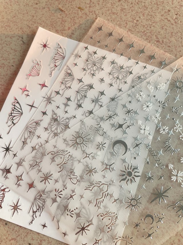 好看又简单的美甲贴纸哦