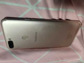 五年前买的OPPO R11s