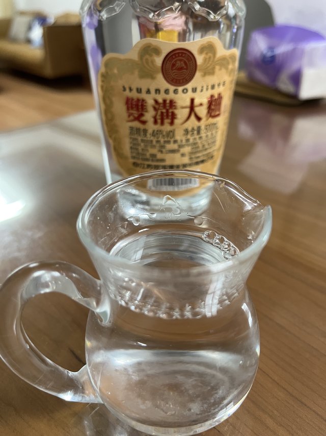 整体评价：酒体不错，入口舒适，酒后也没啥