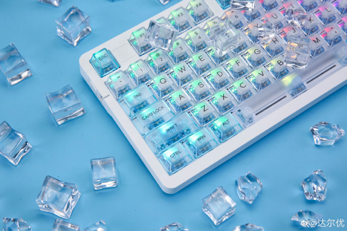 达尔优推出 A98 水透版机械键盘：透明键帽、RGB全彩背光