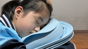 舒适才能睡得好：体验车厘子午睡枕