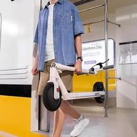 周末外出踏青时，骑着OKAI电动滑板车更轻松！