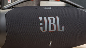 蓝牙音箱推荐 篇二：户外蓝牙音箱推荐-JBL Boombox 3