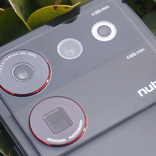 种草真·全面屏，35mm+85mm专业级摄像的努比亚Z50 Ultra值得考虑吗？