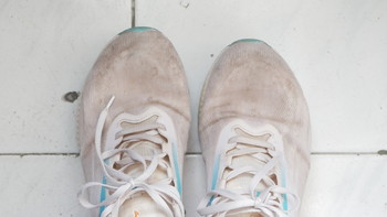运动鞋一穿就脏？洗鞋服务实测，看看到底能不能洗干净。