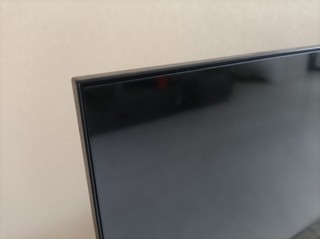 ​55寸的创维电视，看起来很清晰。