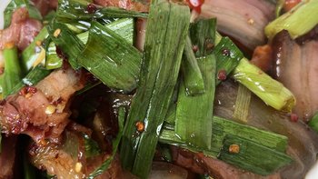 一日三餐 篇六：特别下饭的大蒜叶炒腊肉