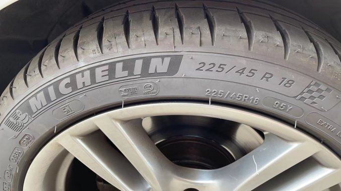 安装服务好  贵的东西,缺点只有贵michelin 米其林 轮胎 255/40r18 99
