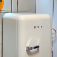 HCK哈士奇130GGA复古冰箱白色