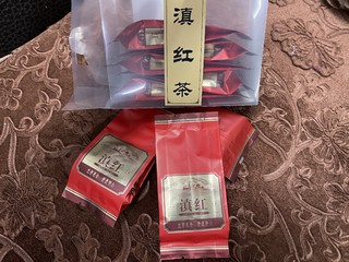 春季的第一杯滇红金芽，来自云南寅伯茶坊