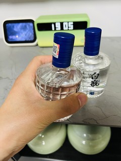 泸州白瓶品鉴装，一瓶10块钱，贵吗？