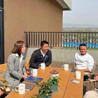 刷屏！马云回国阿里暴涨 百亿私募顶薪抢人