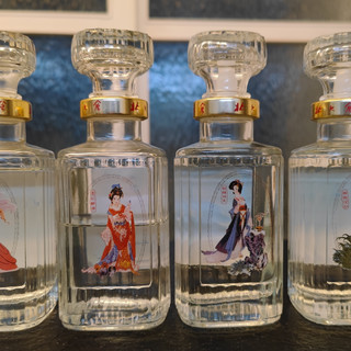 北大倉　白酒　君妃 50% 250ml x 4本 北大仓君妃50%vol 酱香型白酒250ml*4瓶礼盒装【报价价格评测怎么样