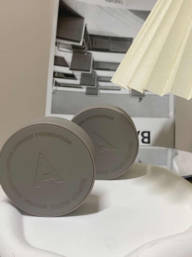 想把灰气垫的轻透柔雾感焊在脸上