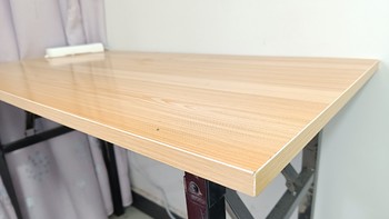 家居家装 篇十四：桌面光滑好打理，放的很稳固的折叠桌分享