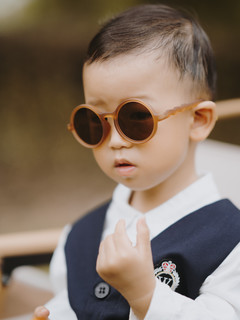 保护宝宝眼睛就选这副时尚儿童太阳镜！