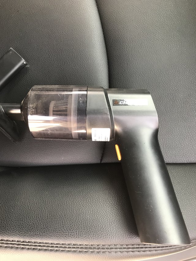 车载吸尘器