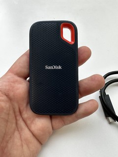 SanDisk 500GB 移动固态硬盘