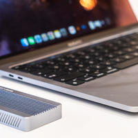 Macbook pro外接硬盘读写2700+，阿卡西斯USB4.0雷电硬盘盒使用体验