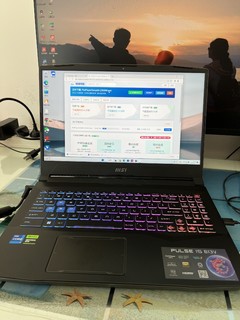 微星MSI魔影15，RTX4070，i7十三代处理器