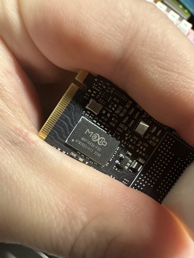 爱国者固态硬盘