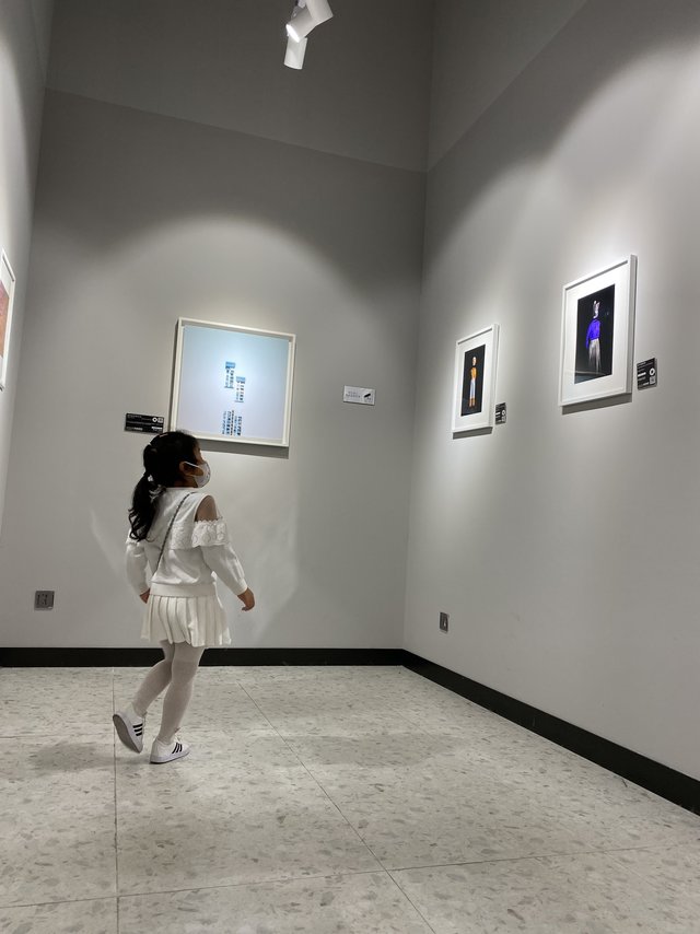 春天当然要穿小裙裙啦