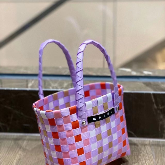 测评分享最近很火的Marni菜篮子包包