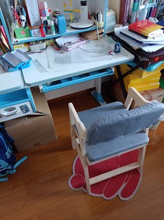 木制学生椅子