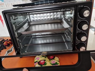格兰仕电烤箱家用烘培小型迷你全自动多功能