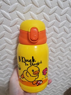 可爱的小黄鸭保温杯，孩子很喜欢！